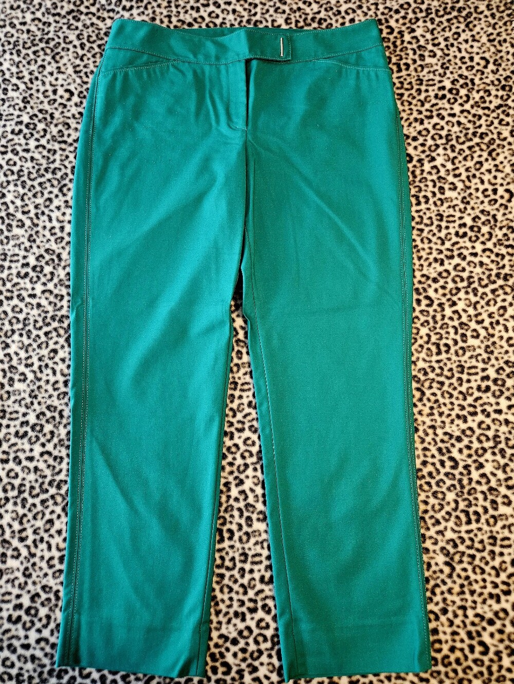 White House Black Market Perfect Form Slim Ankle Emerald Green Pants, 10R, GUC